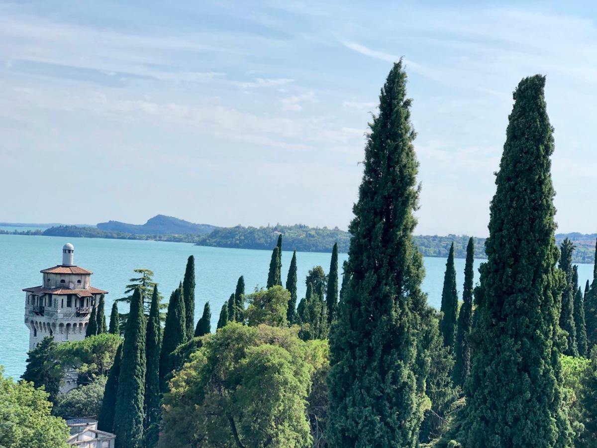 Residence Villa Alba Gardone Riviera Bagian luar foto
