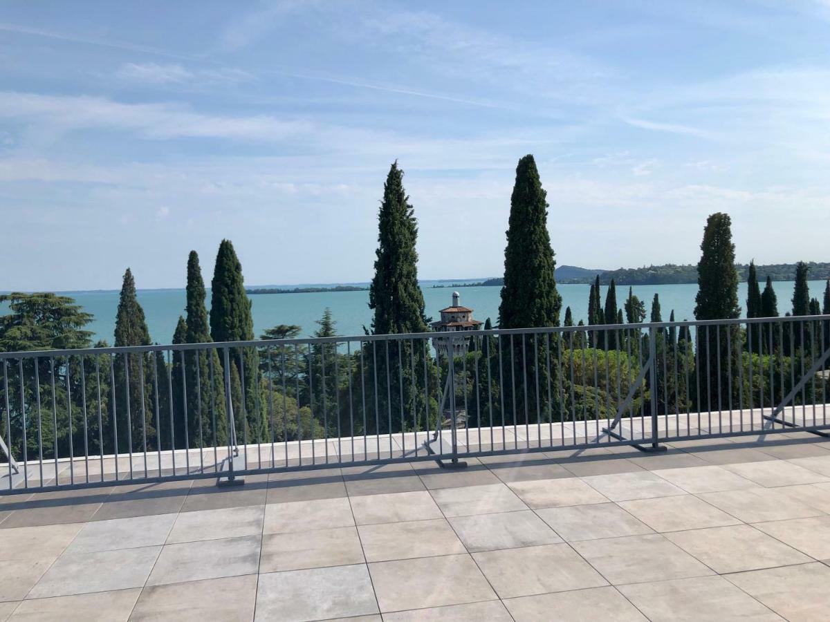 Residence Villa Alba Gardone Riviera Bagian luar foto